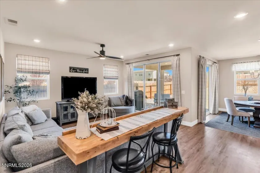 2332 Millville, Sparks, Nevada 89441, 4 Bedrooms Bedrooms, ,3 BathroomsBathrooms,Residential,Residential,Millville,260004663