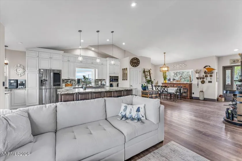 15770 Rocky Vista, Reno, Nevada 89521, 5 Bedrooms Bedrooms, ,3 BathroomsBathrooms,Residential,Residential,Rocky Vista,260004666