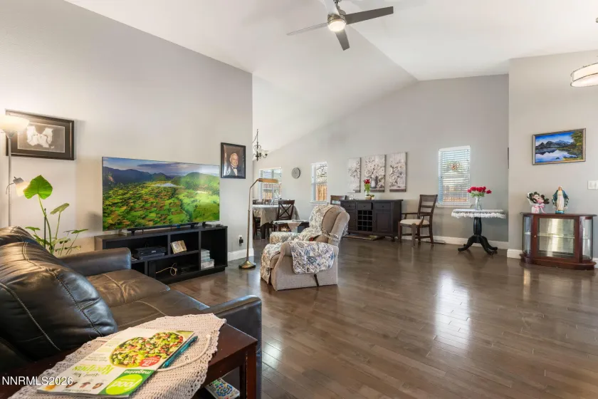 1371 Winwood, Gardnerville, Nevada 89410, 4 Bedrooms Bedrooms, ,2 BathroomsBathrooms,Residential,Residential,Winwood,260004667