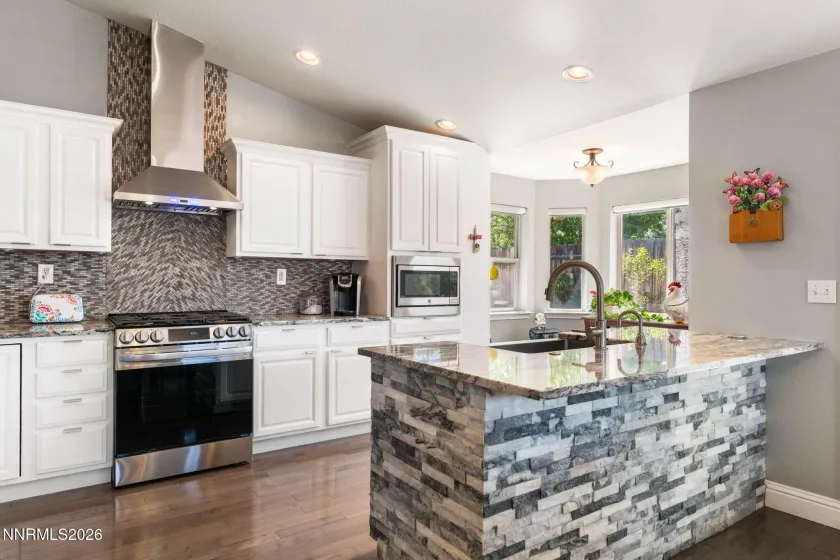 1371 Winwood, Gardnerville, Nevada 89410, 4 Bedrooms Bedrooms, ,2 BathroomsBathrooms,Residential,Residential,Winwood,260004667