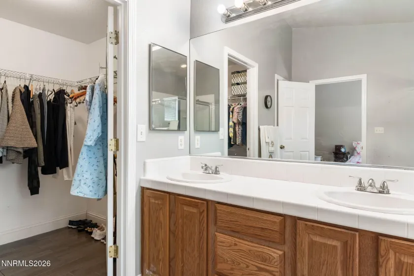 1371 Winwood, Gardnerville, Nevada 89410, 4 Bedrooms Bedrooms, ,2 BathroomsBathrooms,Residential,Residential,Winwood,260004667