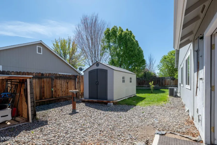 1371 Winwood, Gardnerville, Nevada 89410, 4 Bedrooms Bedrooms, ,2 BathroomsBathrooms,Residential,Residential,Winwood,260004667