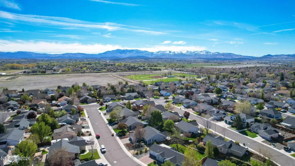 1371 Winwood, Gardnerville, Nevada 89410, 4 Bedrooms Bedrooms, ,2 BathroomsBathrooms,Residential,Residential,Winwood,260004667