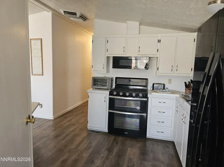 557 Us Highway 95A, Yerington, Nevada 89447, 3 Bedrooms Bedrooms, ,2 BathroomsBathrooms,Residential,Residential,Us Highway 95A,260004671