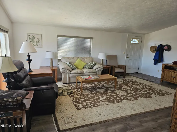 557 Us Highway 95A, Yerington, Nevada 89447, 3 Bedrooms Bedrooms, ,2 BathroomsBathrooms,Residential,Residential,Us Highway 95A,260004671