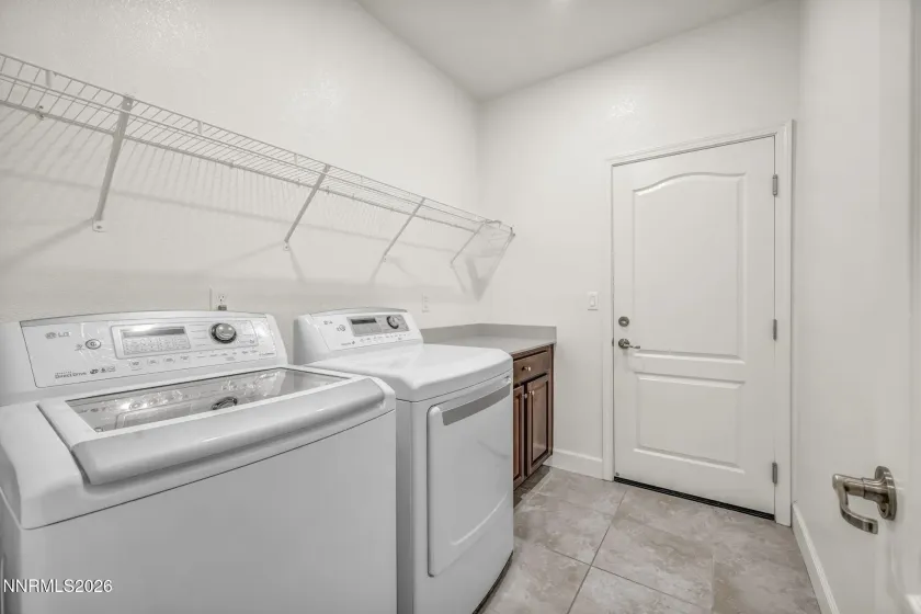 7027 Woodward, Sparks, Nevada 89436, 4 Bedrooms Bedrooms, ,2 BathroomsBathrooms,Residential,Residential,Woodward,260004674