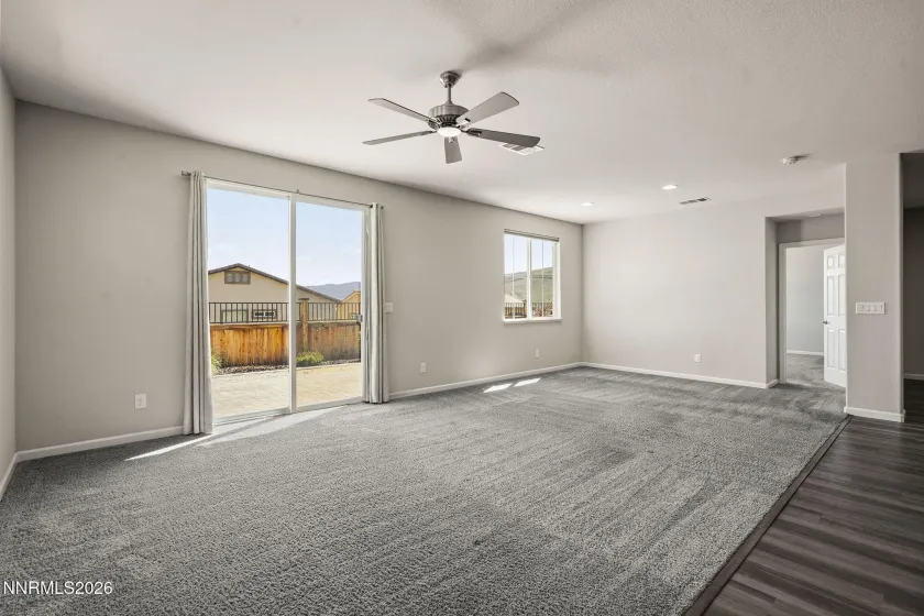 14138 Glowing Amber, Reno, Nevada 89511, 3 Bedrooms Bedrooms, ,3 BathroomsBathrooms,Residential,Residential,Glowing Amber,260004675