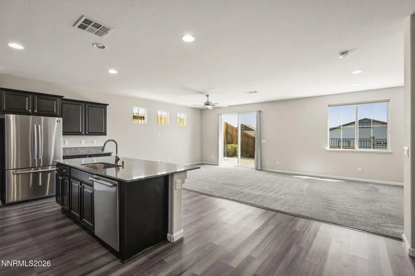 14138 Glowing Amber, Reno, Nevada 89511, 3 Bedrooms Bedrooms, ,3 BathroomsBathrooms,Residential,Residential,Glowing Amber,260004675