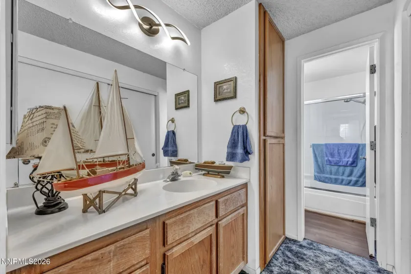 1286 Highgate, Sparks, Nevada 89434, 2 Bedrooms Bedrooms, ,3 BathroomsBathrooms,Residential,Residential,Highgate,260004678