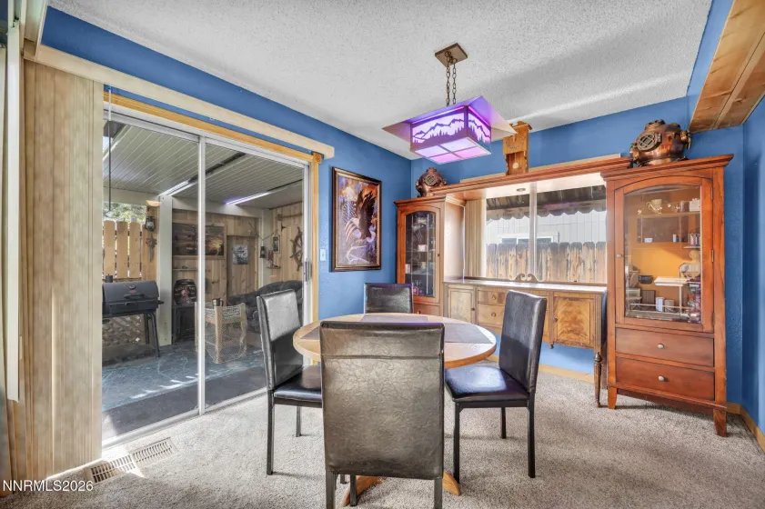 1286 Highgate, Sparks, Nevada 89434, 2 Bedrooms Bedrooms, ,3 BathroomsBathrooms,Residential,Residential,Highgate,260004678