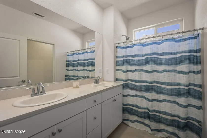 1135 Bravestone, Carson City, Nevada 89703, 4 Bedrooms Bedrooms, ,3 BathroomsBathrooms,Residential,Residential,Bravestone,260004681