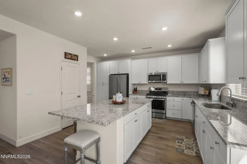 1135 Bravestone, Carson City, Nevada 89703, 4 Bedrooms Bedrooms, ,3 BathroomsBathrooms,Residential,Residential,Bravestone,260004681