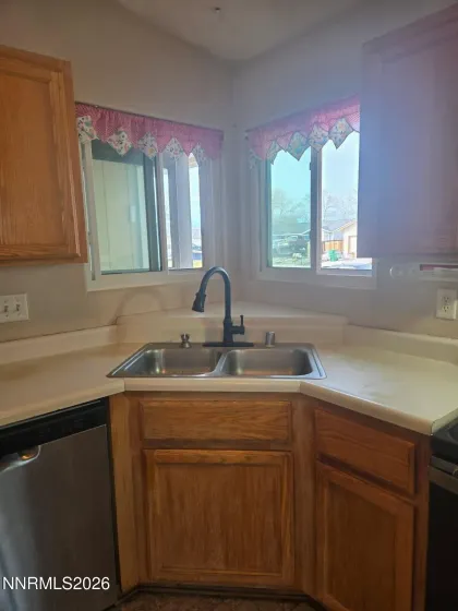 601 Nader, Fernley, Nevada 89408, 3 Bedrooms Bedrooms, ,2 BathroomsBathrooms,Residential,Residential,Nader,260004680