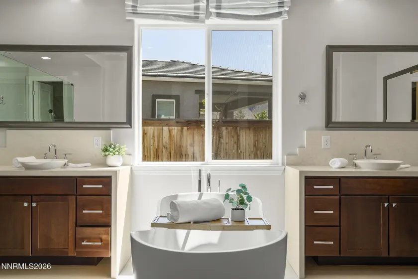 2670 Hanovarian, Reno, Nevada 89521, 3 Bedrooms Bedrooms, ,3 BathroomsBathrooms,Residential,Residential,Hanovarian,260004689