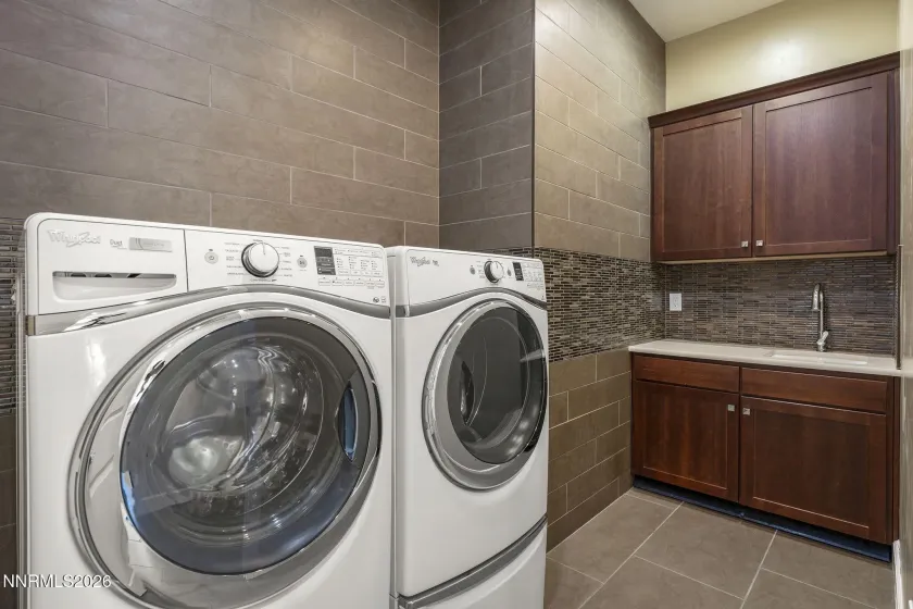 2670 Hanovarian, Reno, Nevada 89521, 3 Bedrooms Bedrooms, ,3 BathroomsBathrooms,Residential,Residential,Hanovarian,260004689