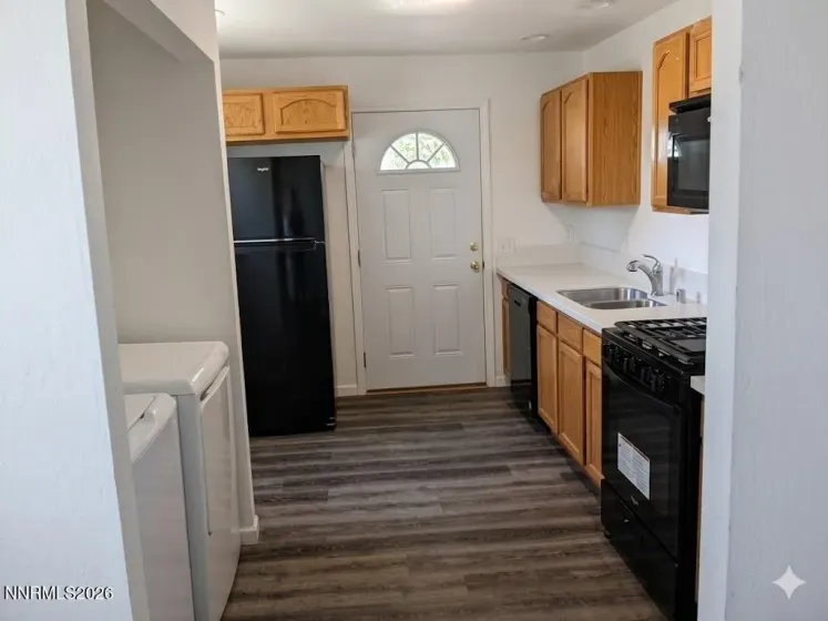 755 C, Hawthorne, Nevada 89415, 4 Bedrooms Bedrooms, ,2 BathroomsBathrooms,Residential Income,Residential,C,260004695