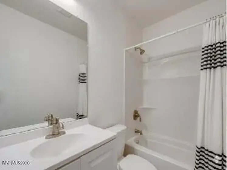 755 C, Hawthorne, Nevada 89415, 4 Bedrooms Bedrooms, ,2 BathroomsBathrooms,Residential Income,Residential,C,260004695