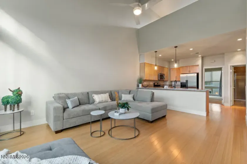 374 State, Reno, Nevada 89501, 2 Bedrooms Bedrooms, ,2 BathroomsBathrooms,Residential,Residential,State,260004698