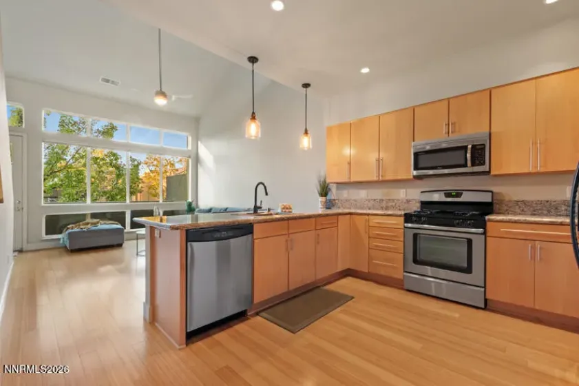 374 State, Reno, Nevada 89501, 2 Bedrooms Bedrooms, ,2 BathroomsBathrooms,Residential,Residential,State,260004698