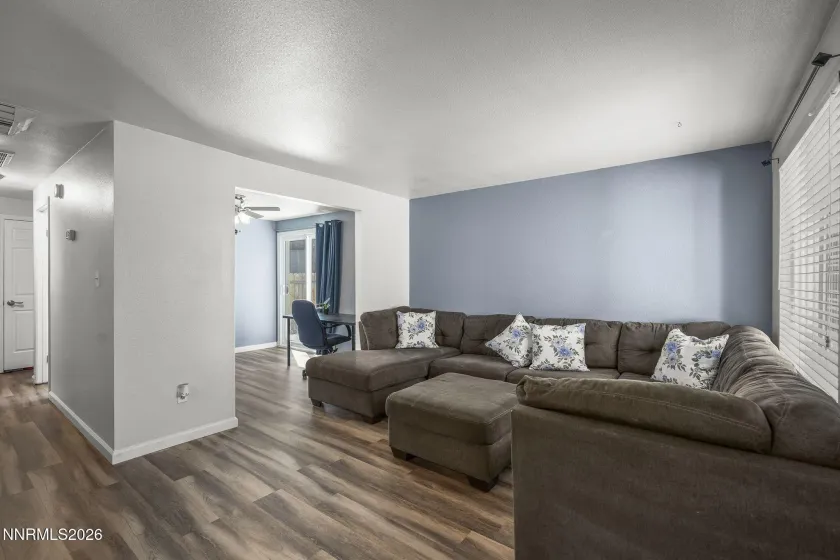 6850 Peppermint, Reno, Nevada 89506, 3 Bedrooms Bedrooms, ,2 BathroomsBathrooms,Residential,Residential,Peppermint,260004702