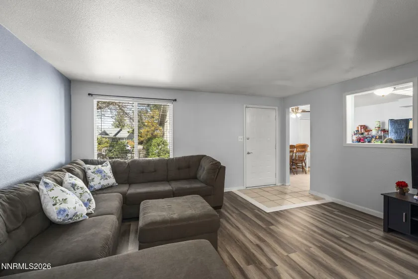 6850 Peppermint, Reno, Nevada 89506, 3 Bedrooms Bedrooms, ,2 BathroomsBathrooms,Residential,Residential,Peppermint,260004702