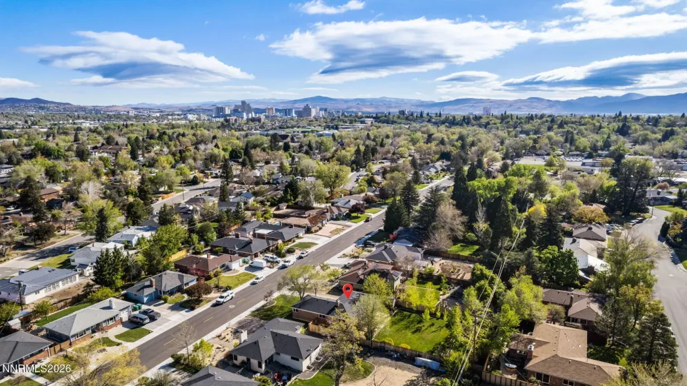 1740 California, Reno, Nevada 89509, 3 Bedrooms Bedrooms, ,2 BathroomsBathrooms,Residential,Residential,California,260004703