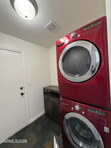 1086 Spoonbill, Sparks, Nevada 89441, 4 Bedrooms Bedrooms, ,2 BathroomsBathrooms,Residential,Residential,Spoonbill,260004709