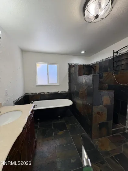1086 Spoonbill, Sparks, Nevada 89441, 4 Bedrooms Bedrooms, ,2 BathroomsBathrooms,Residential,Residential,Spoonbill,260004709