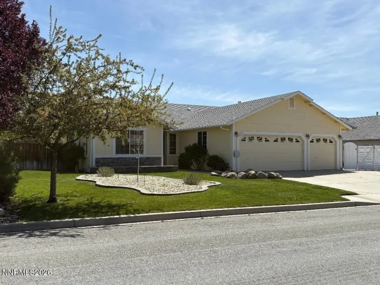1086 Spoonbill, Sparks, Nevada 89441, 4 Bedrooms Bedrooms, ,2 BathroomsBathrooms,Residential,Residential,Spoonbill,260004709