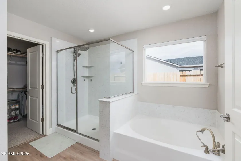 554 Fox Branch Drive, Sparks, Nevada 89441, 5 Bedrooms Bedrooms, ,3 BathroomsBathrooms,Residential,Residential,Fox Branch Drive,260004718