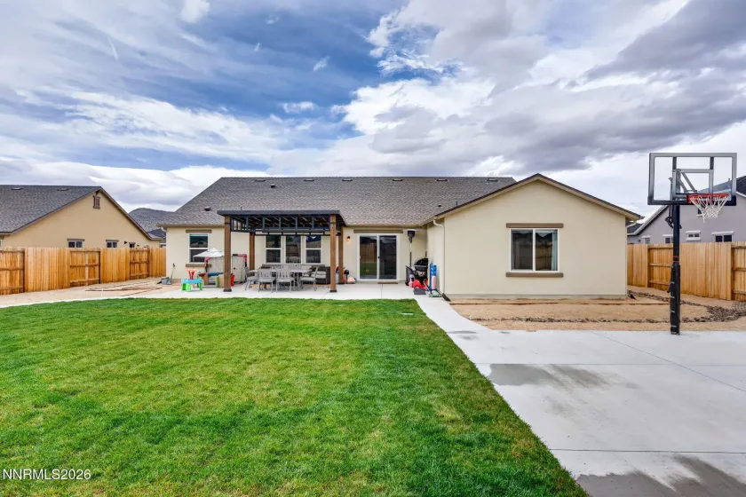 554 Fox Branch Drive, Sparks, Nevada 89441, 5 Bedrooms Bedrooms, ,3 BathroomsBathrooms,Residential,Residential,Fox Branch Drive,260004718