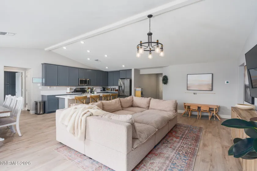 554 Fox Branch Drive, Sparks, Nevada 89441, 5 Bedrooms Bedrooms, ,3 BathroomsBathrooms,Residential,Residential,Fox Branch Drive,260004718