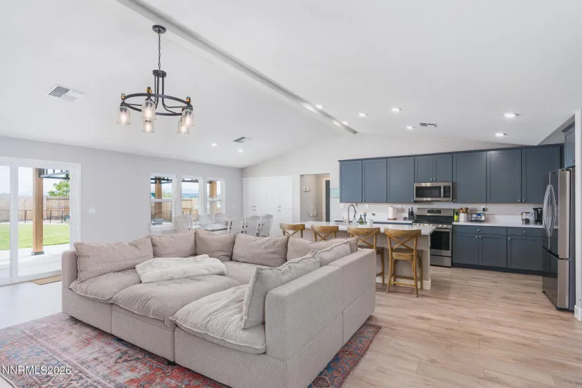 554 Fox Branch Drive, Sparks, Nevada 89441, 5 Bedrooms Bedrooms, ,3 BathroomsBathrooms,Residential,Residential,Fox Branch Drive,260004718