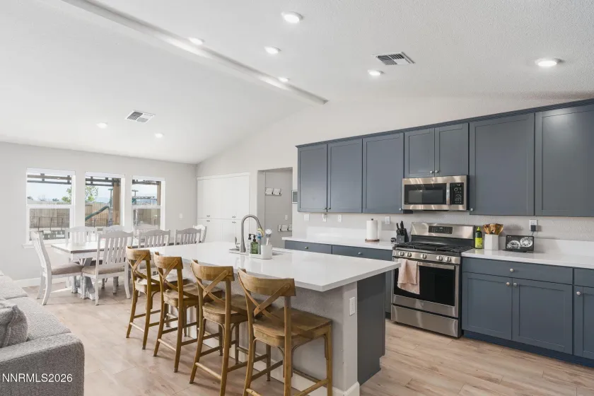 554 Fox Branch Drive, Sparks, Nevada 89441, 5 Bedrooms Bedrooms, ,3 BathroomsBathrooms,Residential,Residential,Fox Branch Drive,260004718