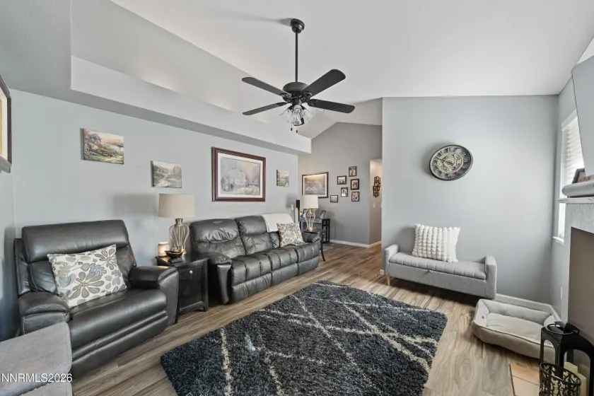 994 Lilac, Minden, Nevada 89423, 3 Bedrooms Bedrooms, ,2 BathroomsBathrooms,Residential,Residential,Lilac,260004720