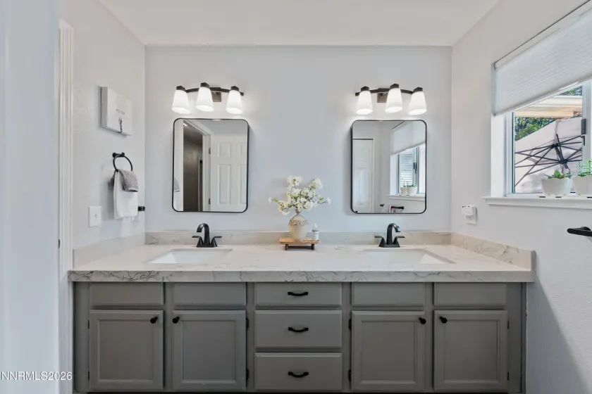 994 Lilac, Minden, Nevada 89423, 3 Bedrooms Bedrooms, ,2 BathroomsBathrooms,Residential,Residential,Lilac,260004720