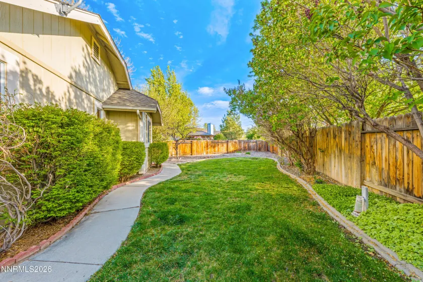 994 Lilac, Minden, Nevada 89423, 3 Bedrooms Bedrooms, ,2 BathroomsBathrooms,Residential,Residential,Lilac,260004720