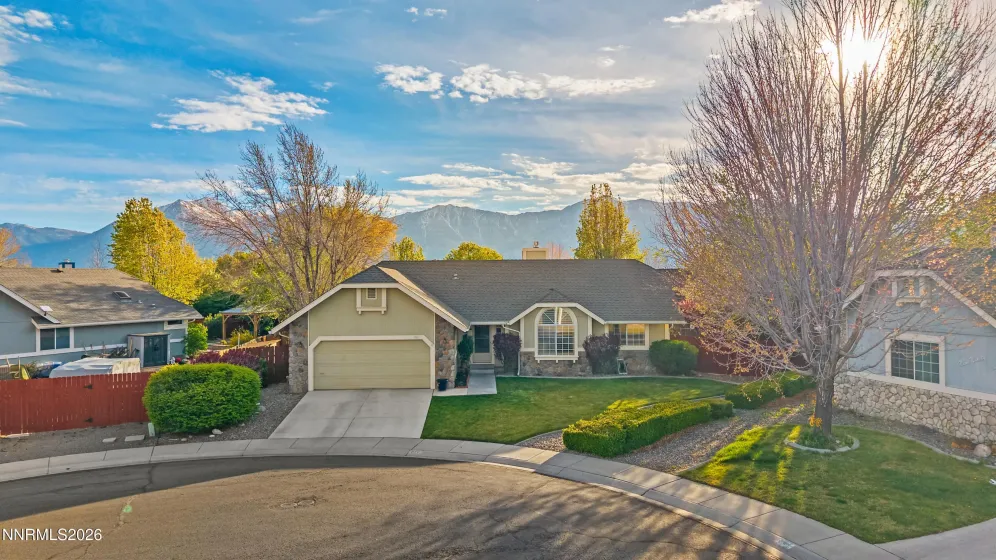 994 Lilac, Minden, Nevada 89423, 3 Bedrooms Bedrooms, ,2 BathroomsBathrooms,Residential,Residential,Lilac,260004720