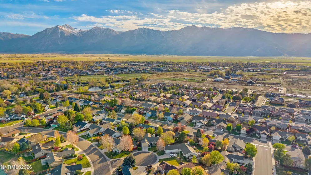 994 Lilac, Minden, Nevada 89423, 3 Bedrooms Bedrooms, ,2 BathroomsBathrooms,Residential,Residential,Lilac,260004720