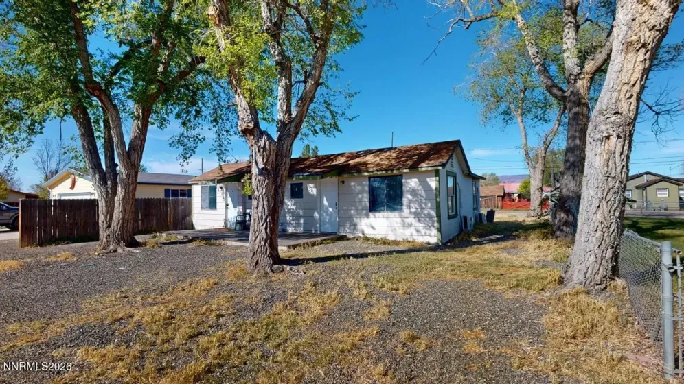 59 5th, Battle Mountain, Nevada 89820, 2 Bedrooms Bedrooms, ,1 BathroomBathrooms,Residential Income,Residential,5th,260004721