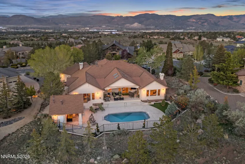 Back Aerial w/mountains