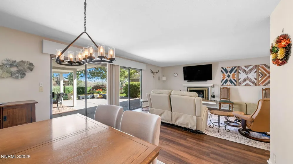 4920 Plumas, Reno, Nevada 89509, 2 Bedrooms Bedrooms, ,3 BathroomsBathrooms,Residential,Residential,Plumas,260004725
