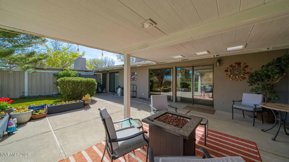 4920 Plumas, Reno, Nevada 89509, 2 Bedrooms Bedrooms, ,3 BathroomsBathrooms,Residential,Residential,Plumas,260004725