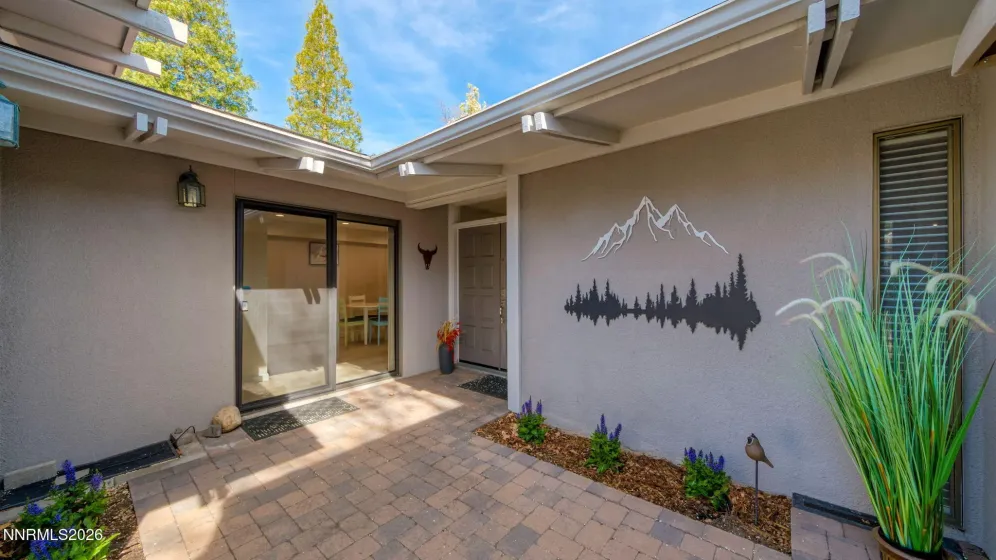 4920 Plumas, Reno, Nevada 89509, 2 Bedrooms Bedrooms, ,3 BathroomsBathrooms,Residential,Residential,Plumas,260004725