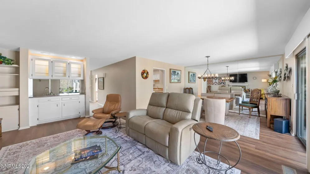 4920 Plumas, Reno, Nevada 89509, 2 Bedrooms Bedrooms, ,3 BathroomsBathrooms,Residential,Residential,Plumas,260004725