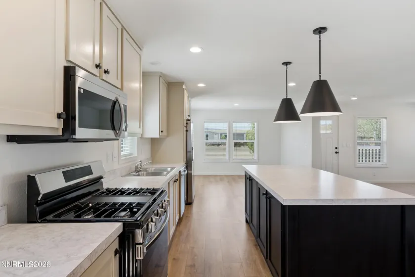 2950 Truckee, Silver Springs, Nevada 89429, 3 Bedrooms Bedrooms, ,2 BathroomsBathrooms,Residential,Residential,Truckee,260004727