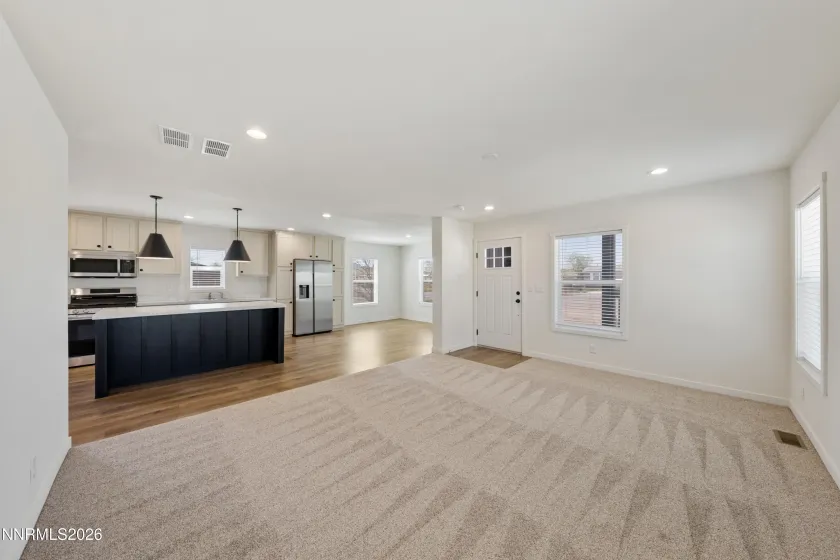 2950 Truckee, Silver Springs, Nevada 89429, 3 Bedrooms Bedrooms, ,2 BathroomsBathrooms,Residential,Residential,Truckee,260004727