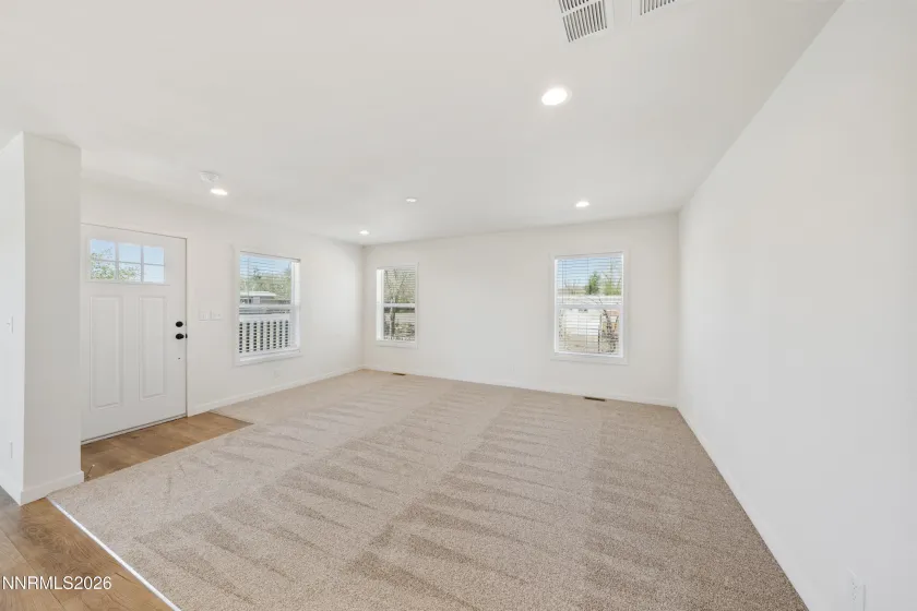 2950 Truckee, Silver Springs, Nevada 89429, 3 Bedrooms Bedrooms, ,2 BathroomsBathrooms,Residential,Residential,Truckee,260004727