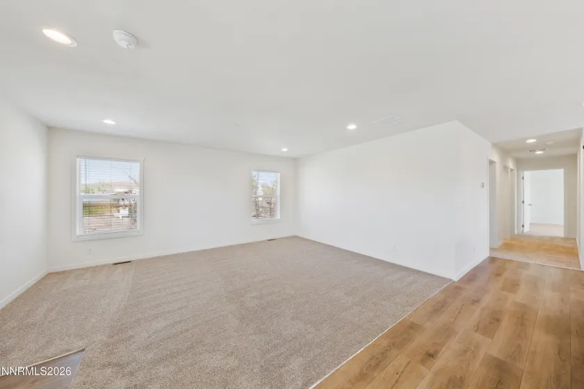 2950 Truckee, Silver Springs, Nevada 89429, 3 Bedrooms Bedrooms, ,2 BathroomsBathrooms,Residential,Residential,Truckee,260004727