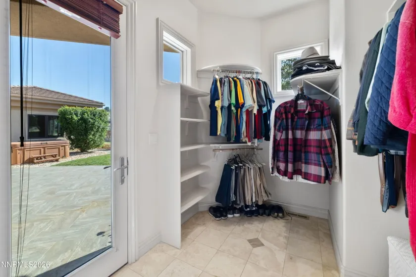 3387 Nambe, Reno, Nevada 89511, 5 Bedrooms Bedrooms, ,4 BathroomsBathrooms,Residential,Residential,Nambe,250051362